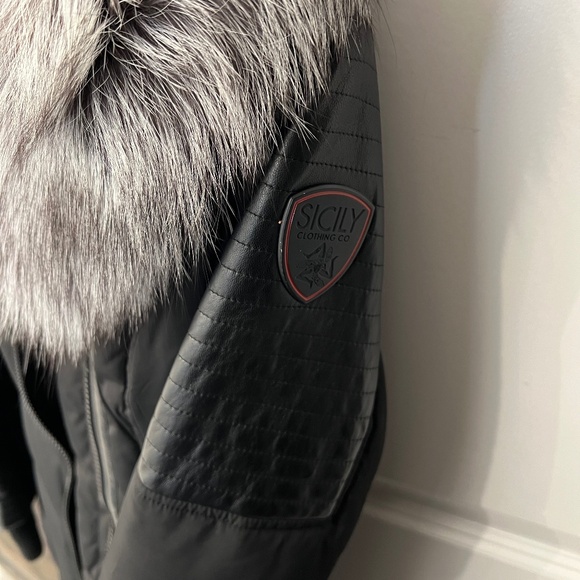 Women’s winter Coat - Picture 1 of 6